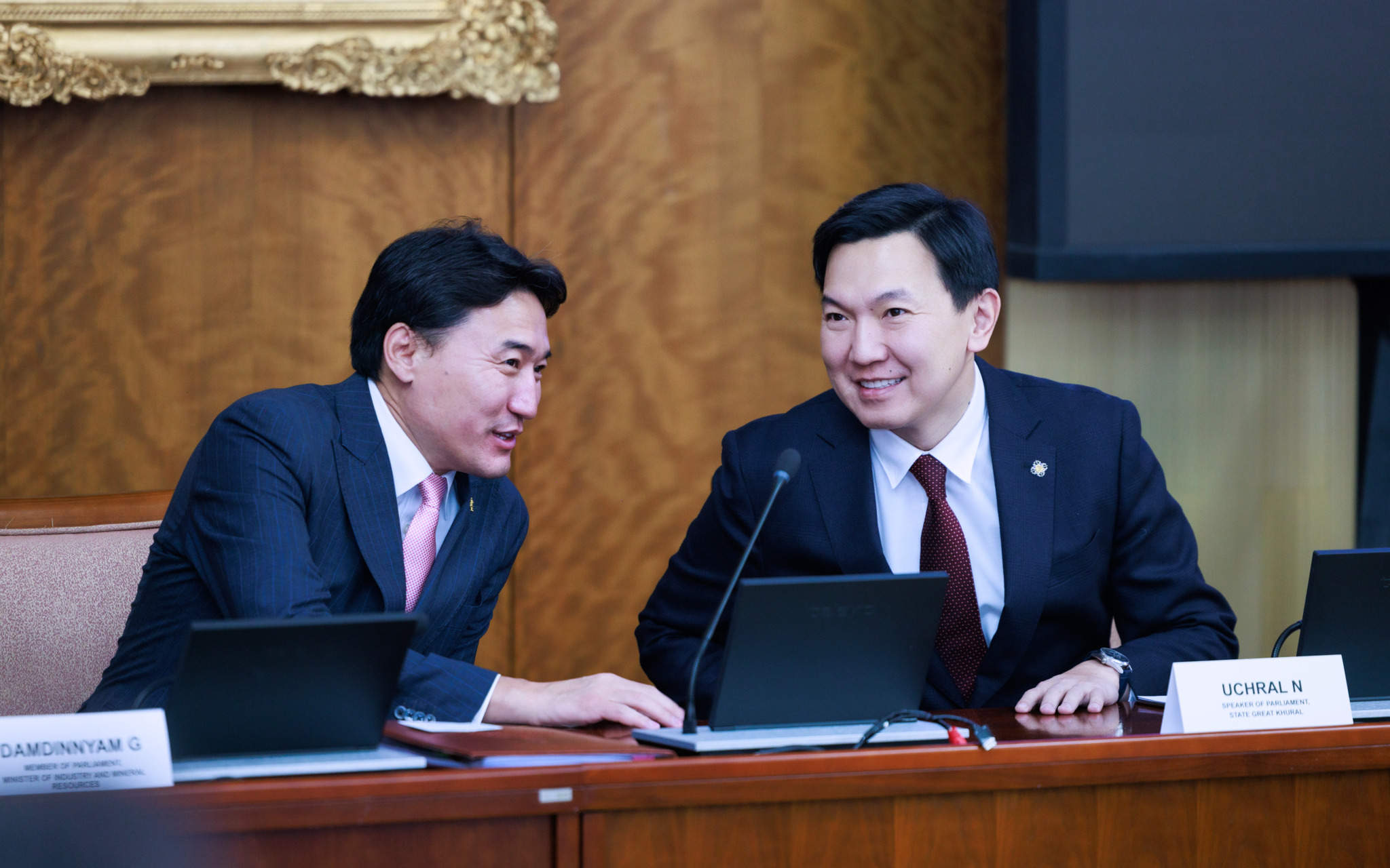 “Монгол Улс сэргээгдэх эрчим хүчний шилжилтийн өмнө ирээд байна”